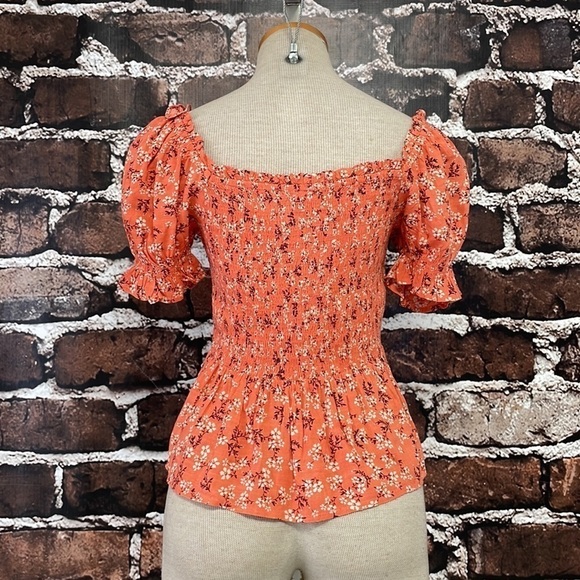 Bila 77 NWT Rowena Top Smocked Floral Coral Peplum Size Small S - Picture 10 of 16
